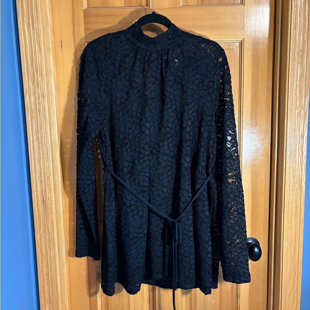Jessica Simpson Black Lace Maternity Top